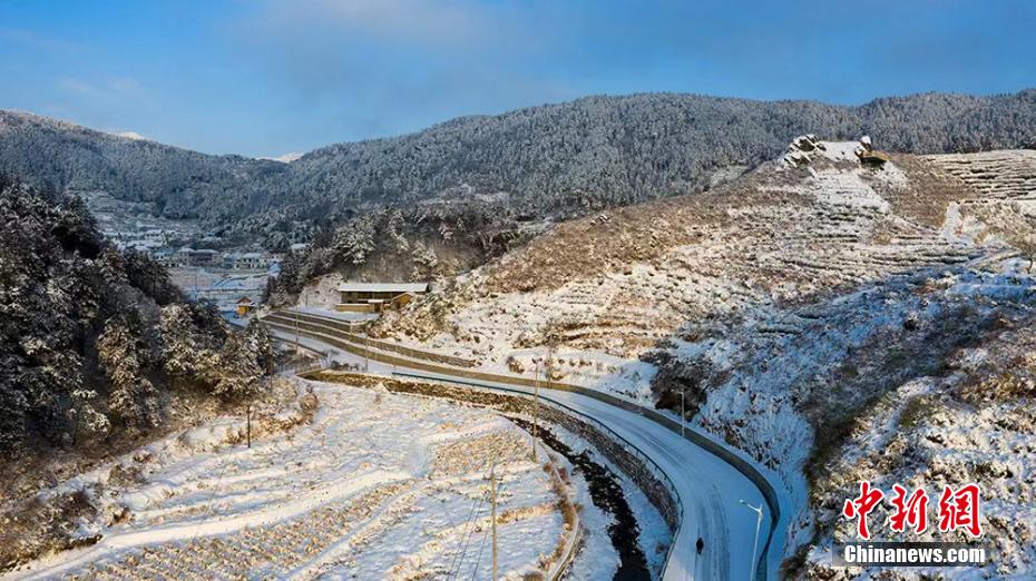 雪后初霁安徽大别山区景美如画
