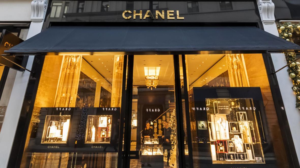 chanel 伦敦旗舰店所在房产挂牌出售