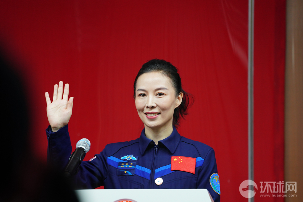 王亚平将成首位太空行走的中国女性专家女航天员生理和心理上有这些