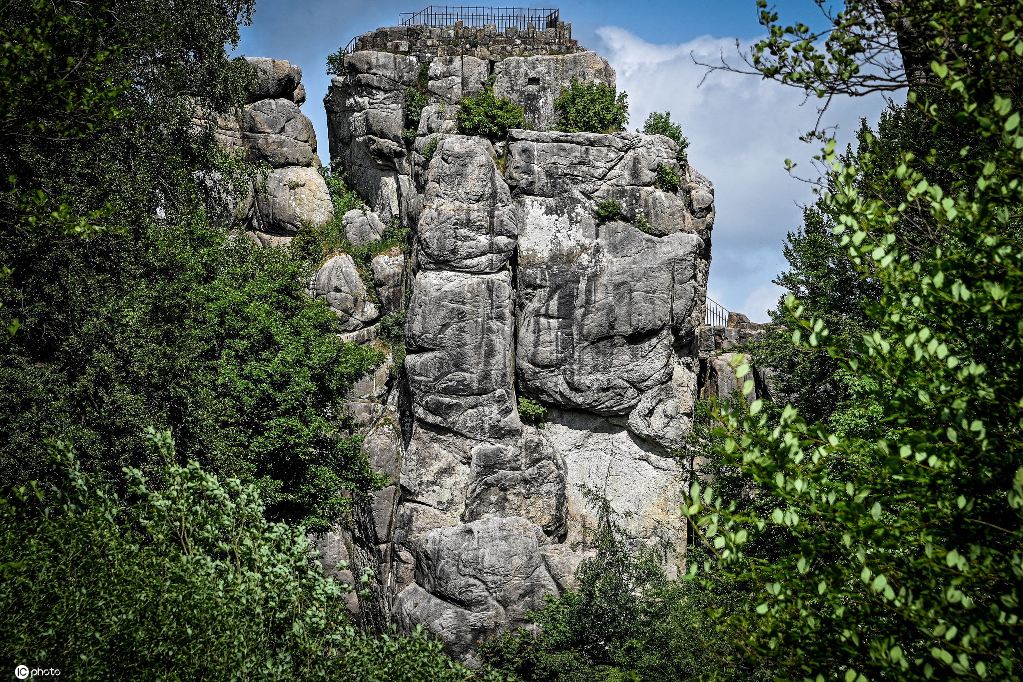 德国伊克斯坦岩石02怪石嶙峋从天而降