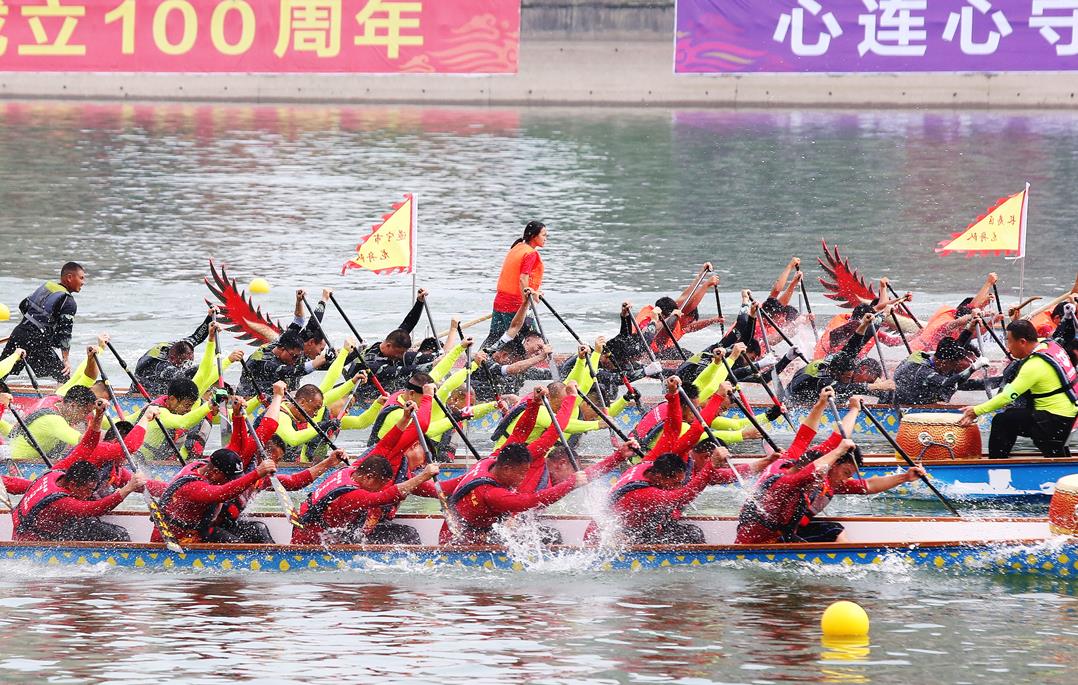 迎端午赛龙舟川渝22支龙舟代表队在涪江开启水上竞逐
