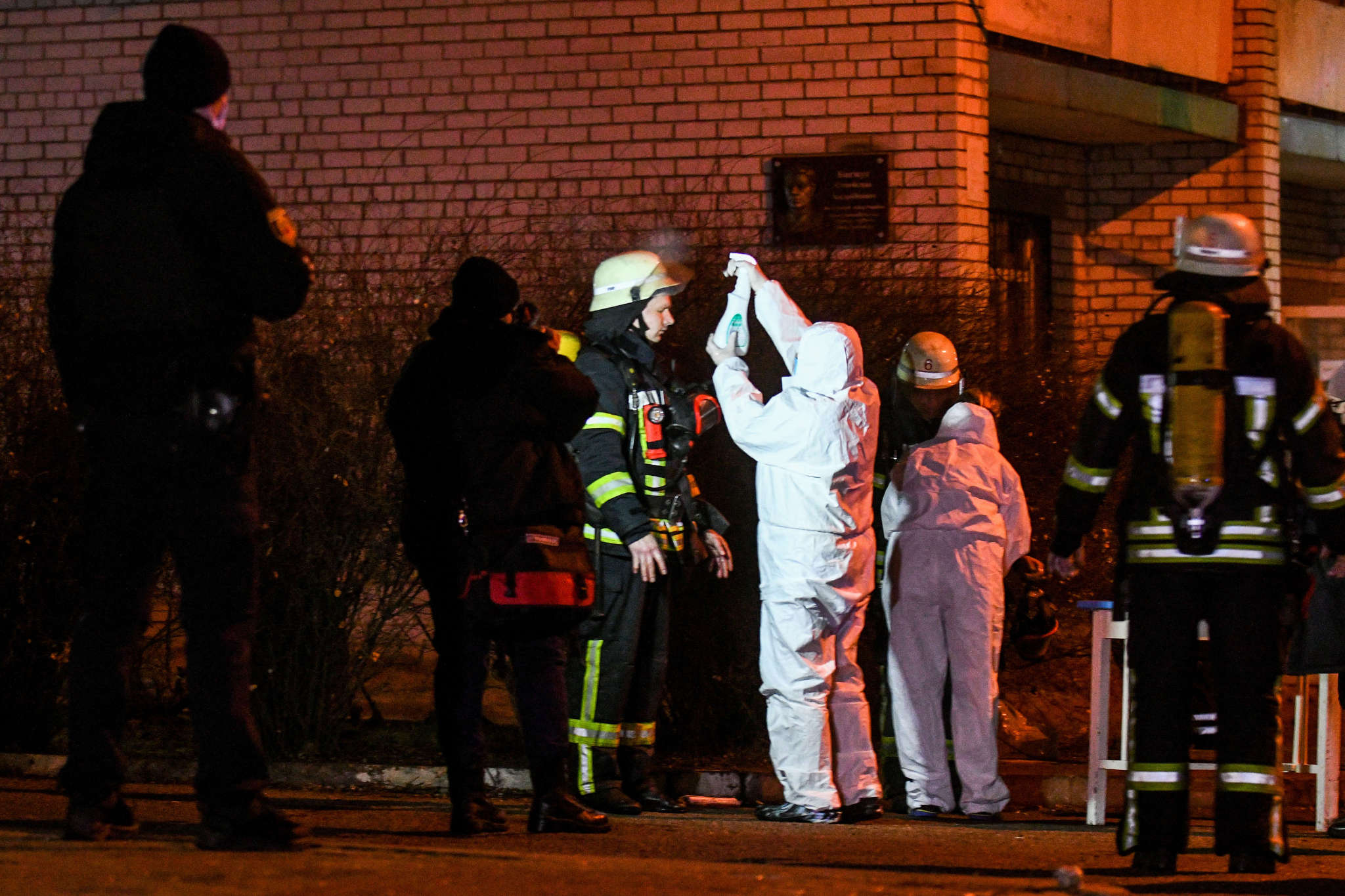 乌克兰一医院新冠重症监护病房起火 致4人死亡