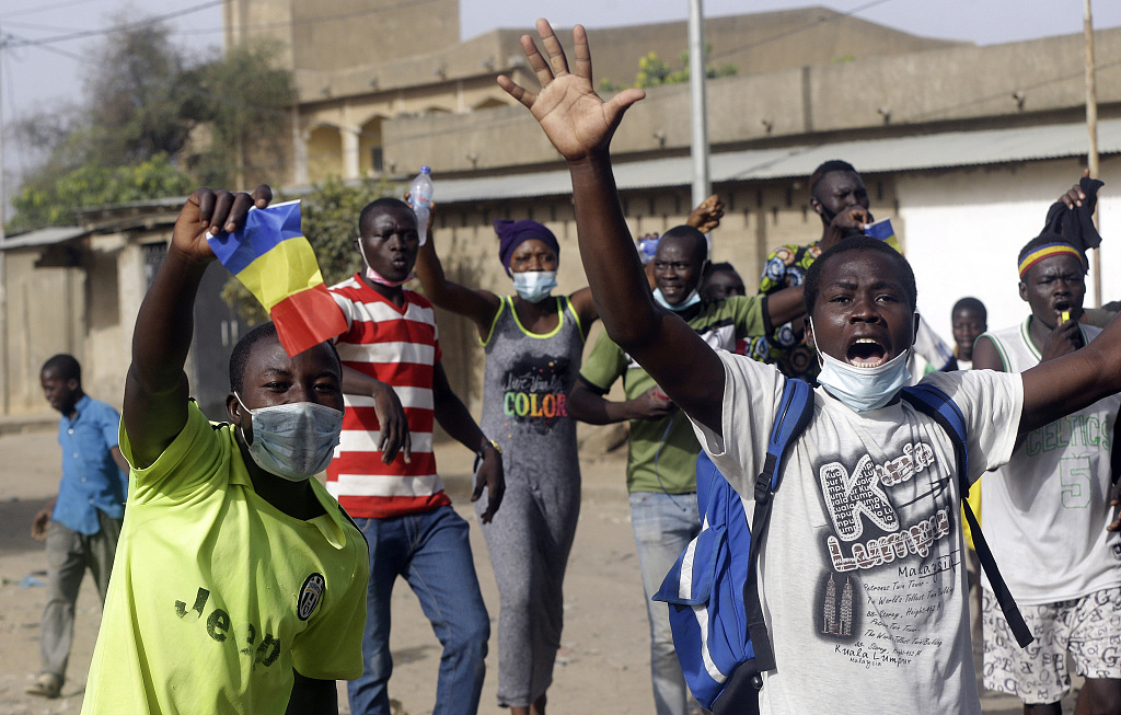 乍得多地举行反政府游行示威
