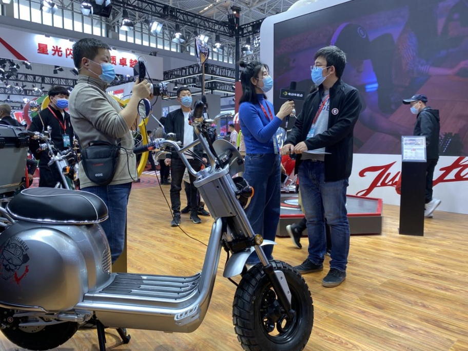 小帕电动亮相中国北方国际自行车电动车展览会