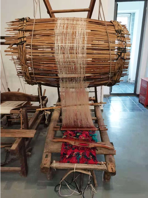 北京东韵丝绸文化艺术馆倪东侃馆长专访坚守初心责无旁贷传承丝绸技艺