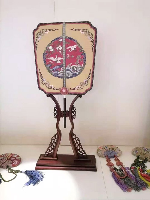 北京东韵丝绸文化艺术馆倪东侃馆长专访坚守初心责无旁贷传承丝绸技艺