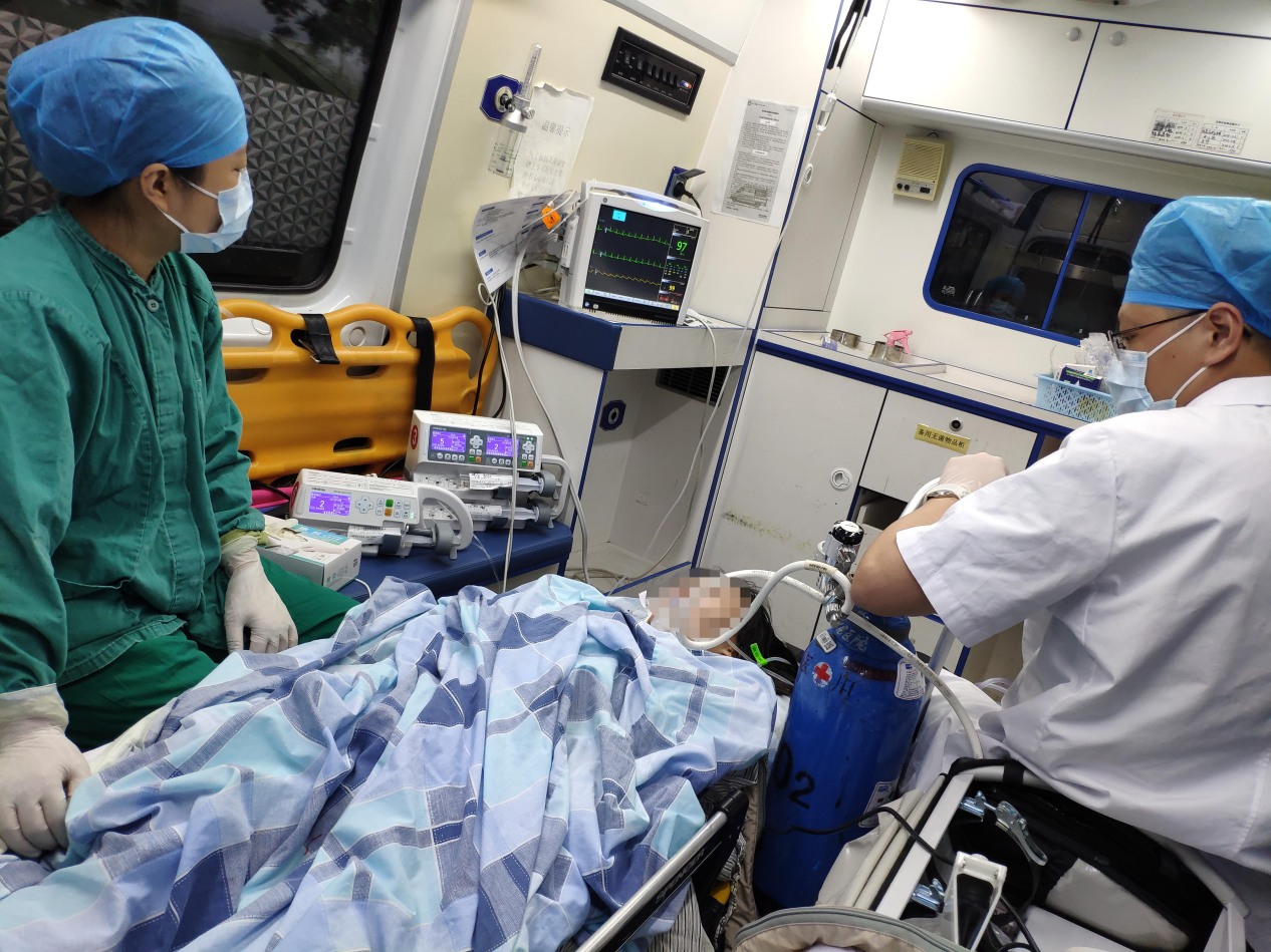 16岁少女中毒生死一线,广州医护17天将其从鬼门关前抢回