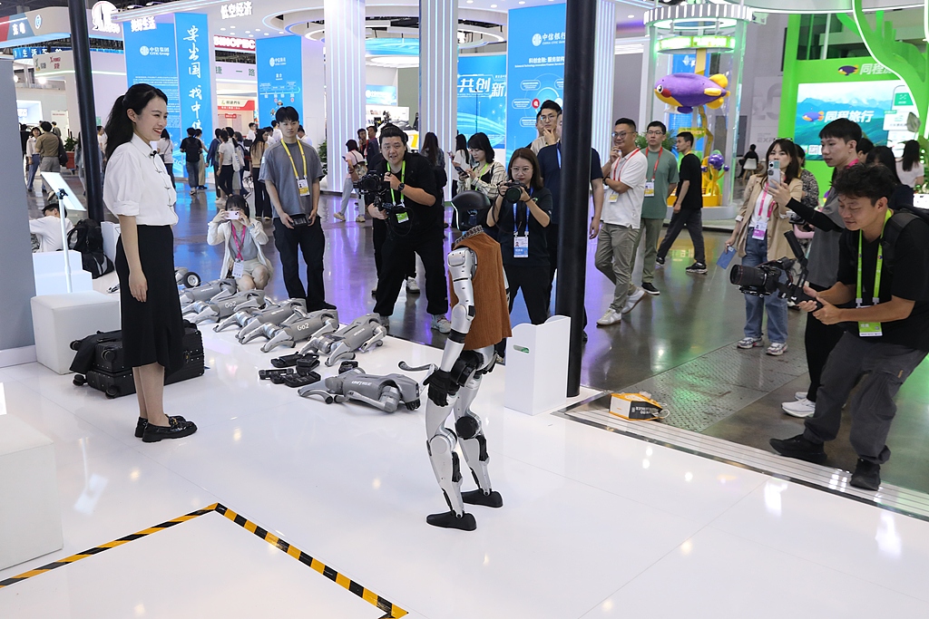 宇树科技展位。(视觉中国)