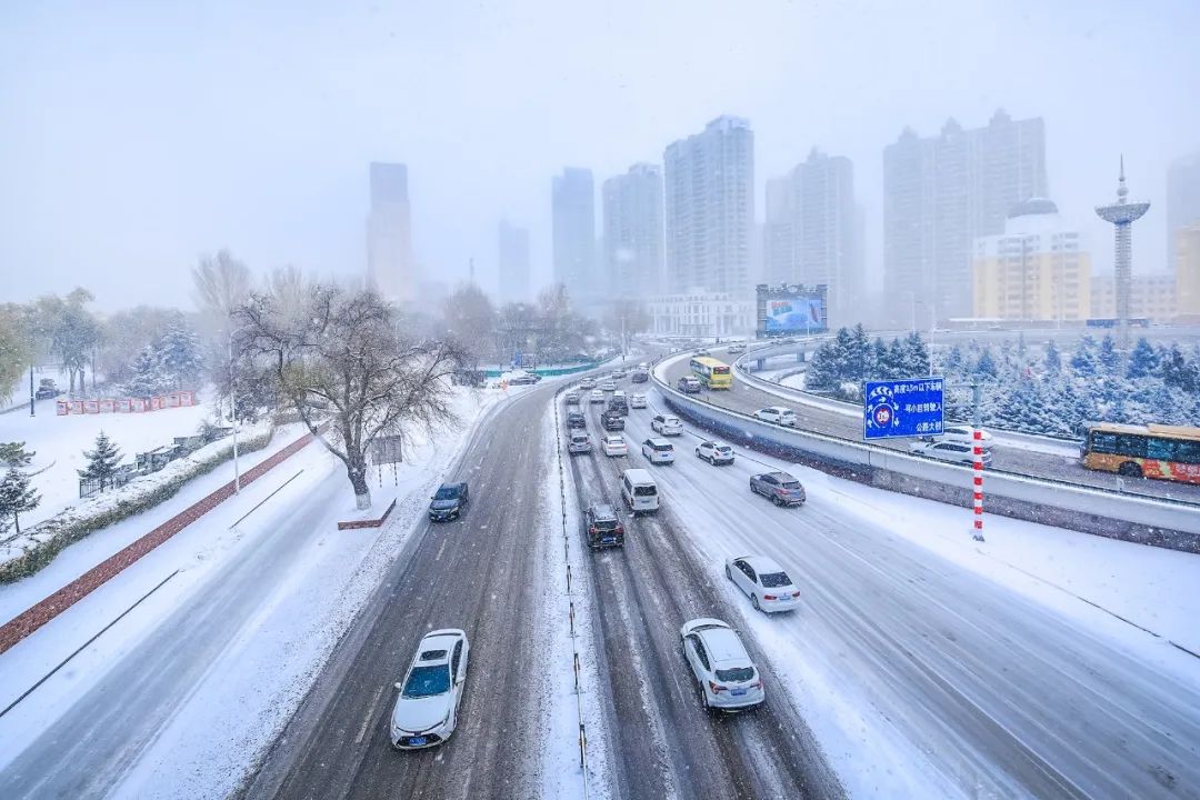 哈尔滨预计8日还有中到大雪6日特大暴雪有9县市降雪量超历史同期极值