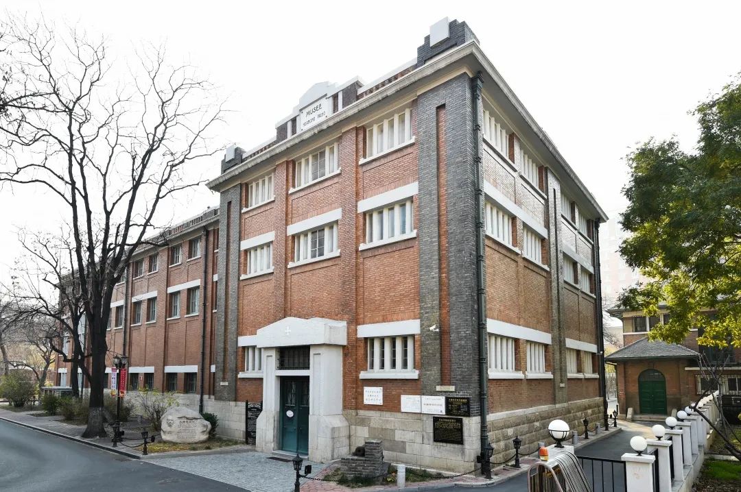 北疆博物院科学考察历程展