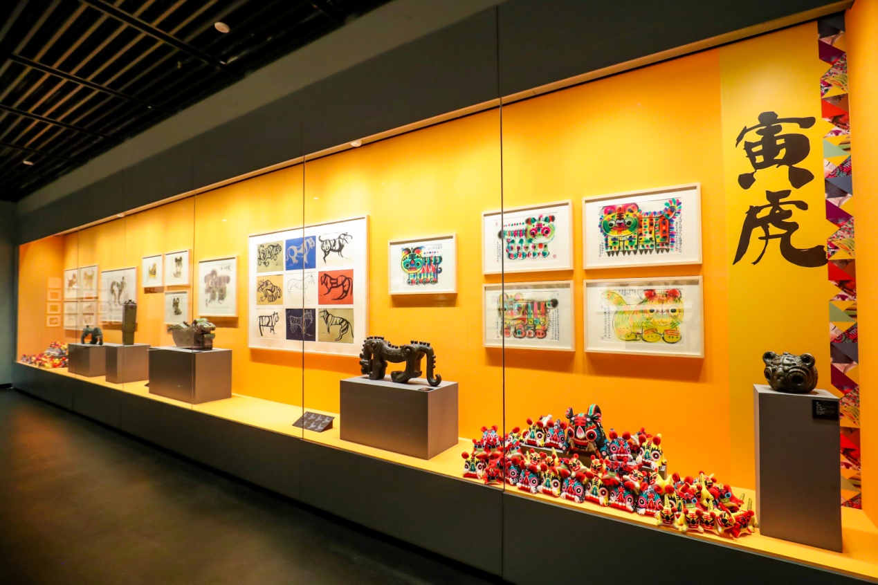 《美林的世界在深圳——韩美林生肖艺术展》展厅