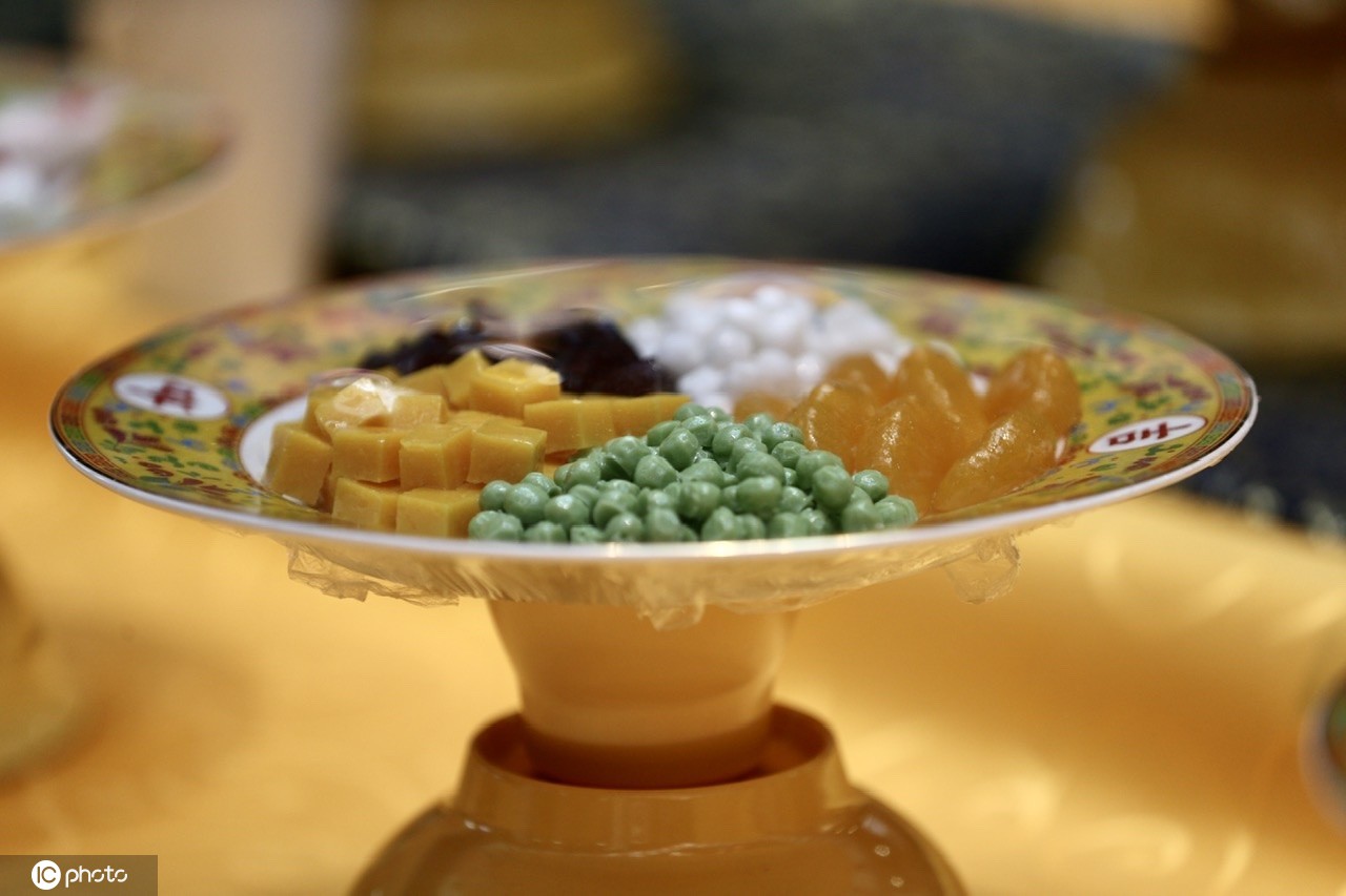 沈阳辽菜博物馆展出了清朝宫廷宴"满汉全席" 共有108道菜