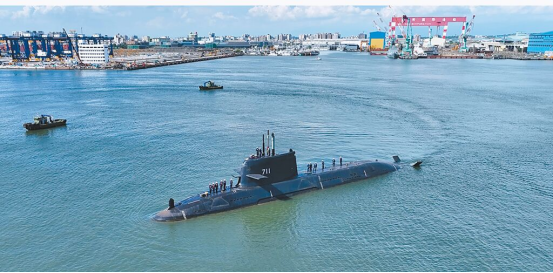 台海军自制潜艇“海鲲”号 资料图 图源:台湾《中国时报》