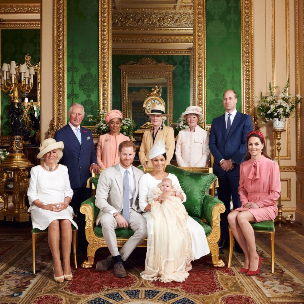 图为英国王室于2019年发布的一张全家福合影,美国盖蒂图片社称这张