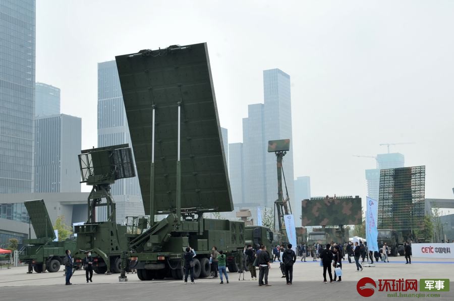 第九届世界雷达博览会室外展区杨铁虎 摄