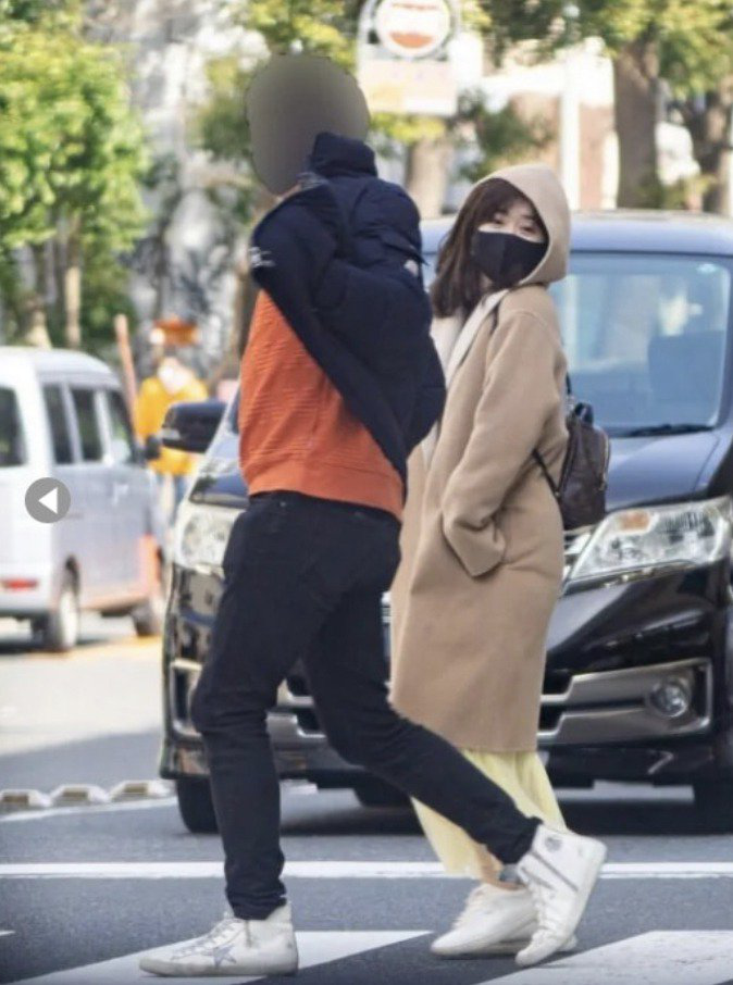 福原爱被爆与他人出游被拍。台媒摘自日媒《女性SEVEN》