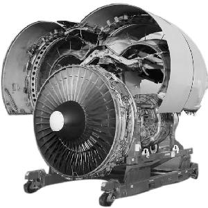 拆解中的飞机发动机。