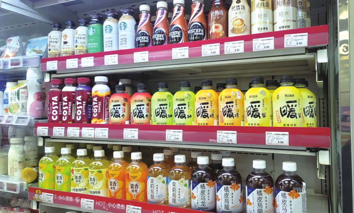 便利蜂店内的热饮柜