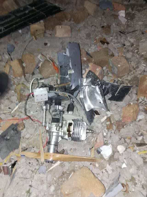 当地时间3月13日晚,巴基斯坦首都伊斯兰堡上空击落的无人机残骸。