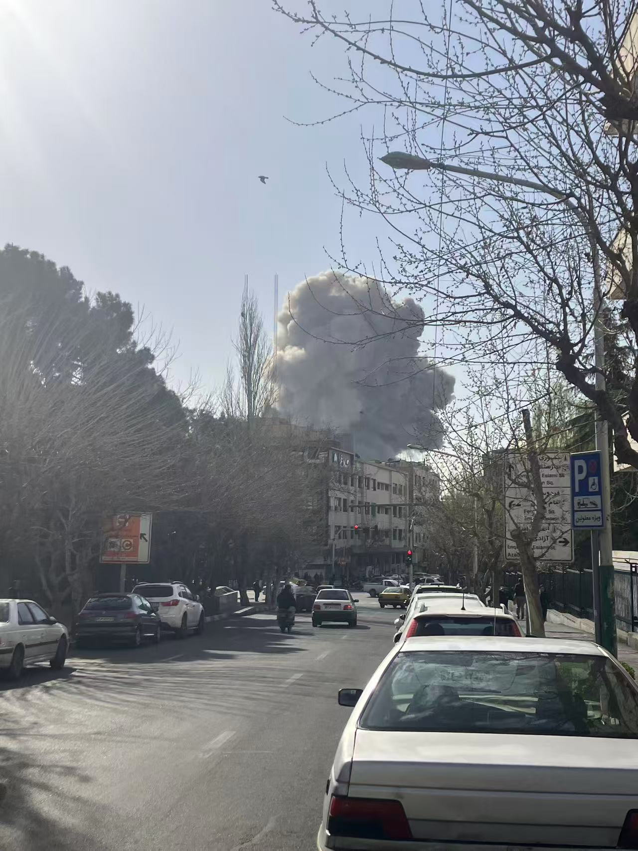 28日上午，伊朗德黑兰市中心地区发生爆炸。（拍摄者：小高）