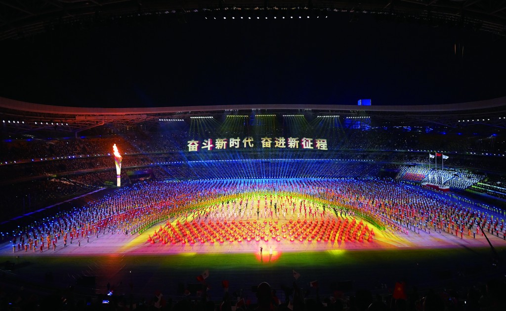 图片说明：15日，第十四届全国运动会开幕式在西安奥体中心体育场举行，图为开幕式现场。