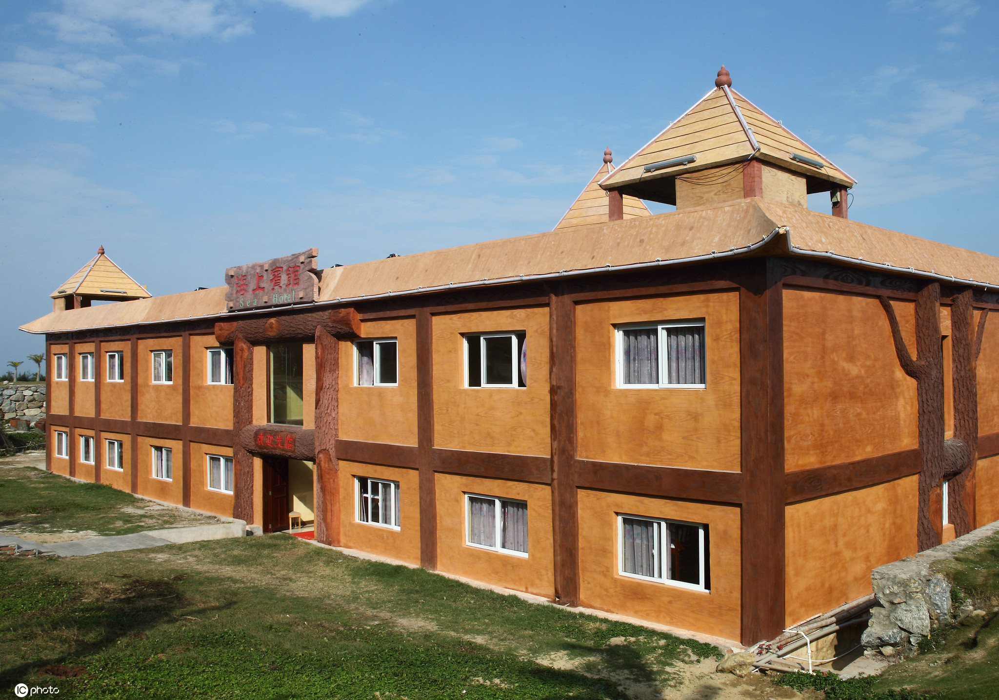 2013年2月12日，广东茂名，电白县博贺镇放鸡岛（湾舟）旅游风光风情。（图片来源：东方IC）