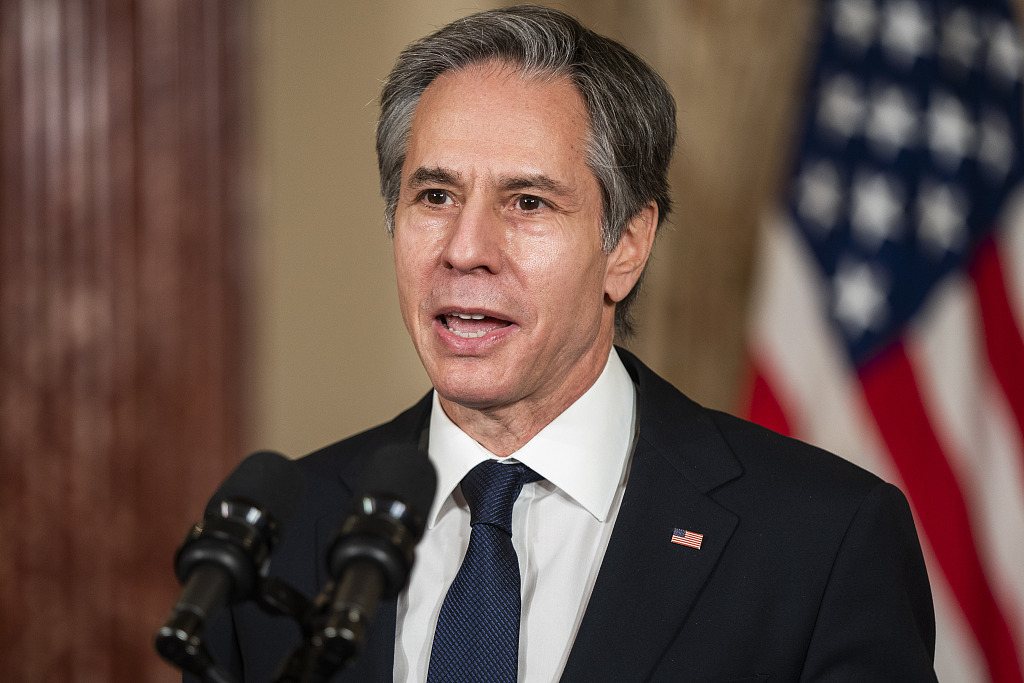 当地时间2021年2月4日下午,美国华盛顿,美国总统拜登在会见国务院官员