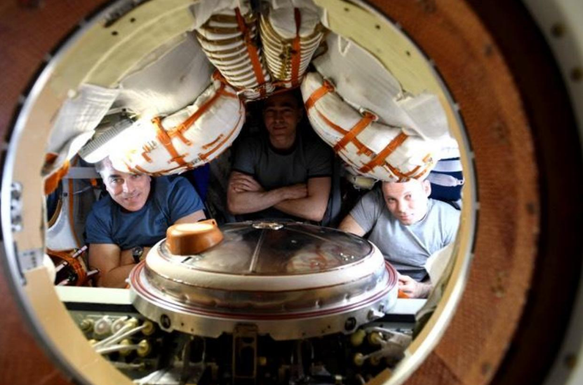 3名宇航员在"联盟ms-16"号飞船中.(nasa)
