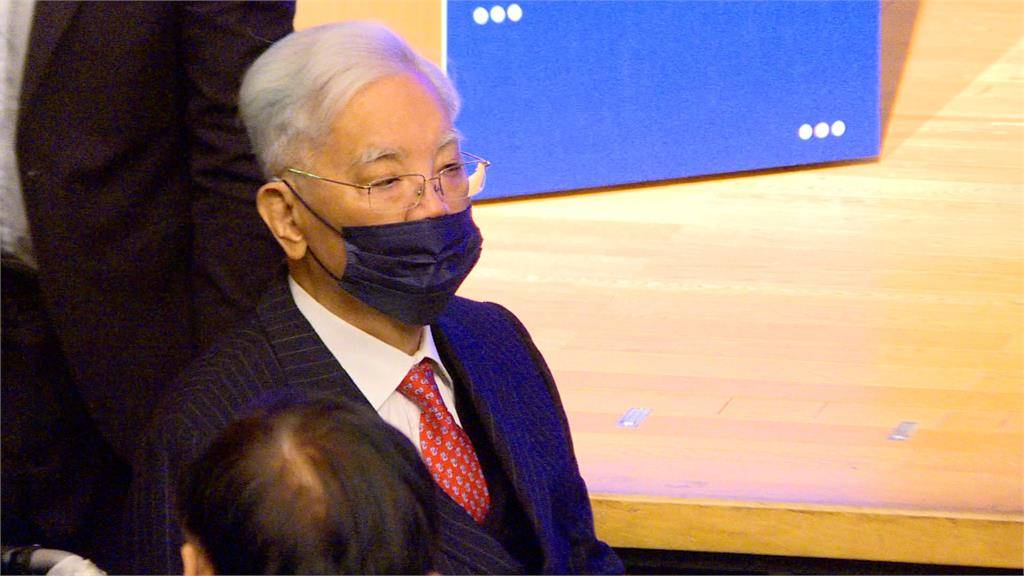 台媒连战新书发布会中途离场连方瑀连胜文会后特别说明原因