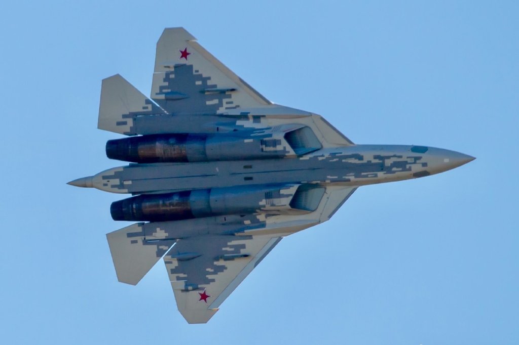 苏-57战斗机