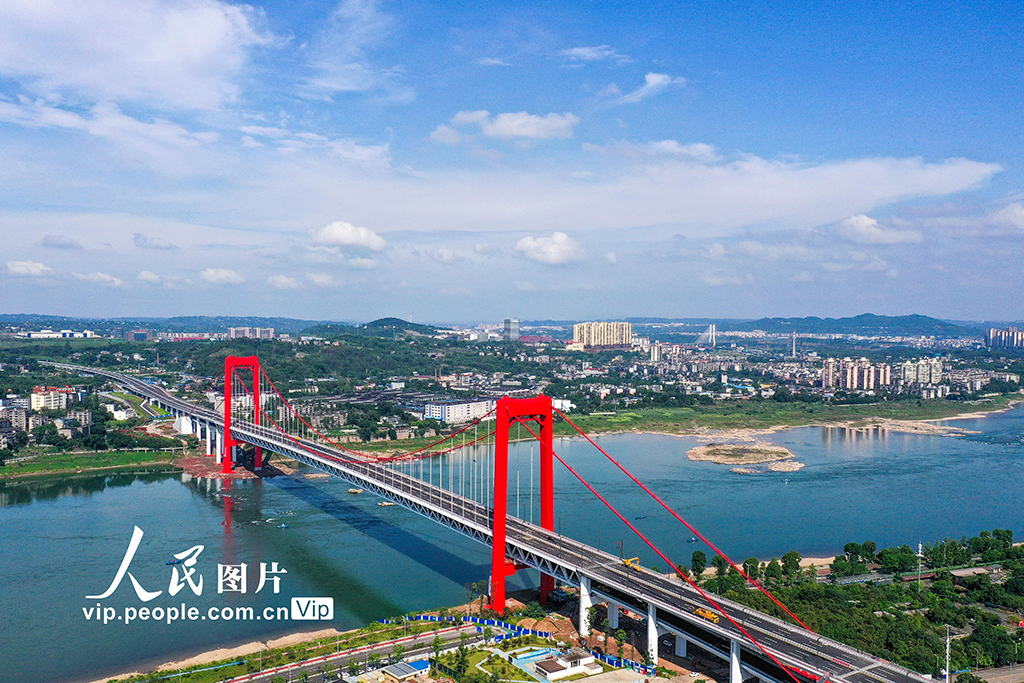 四川泸州长江二桥即将开放交通