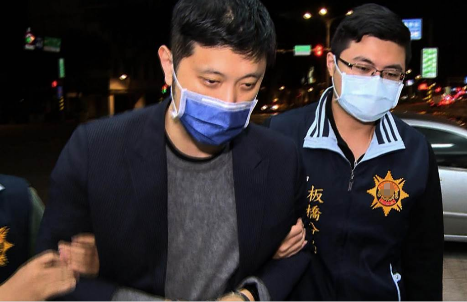涉嫌施暴的林秉枢被警方拘捕。图自台湾“中时新闻网”