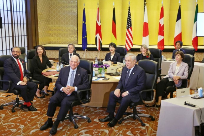 11月8日,七国集团(g7)外长会议与会者在东京合影 图源:外媒