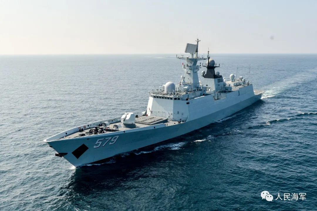 训练奔赴黄海某海域开展组织舰艇编队北部战区海军某驱逐舰支队近日