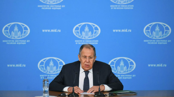 拉夫罗夫在记者会上的画面 图源：俄媒