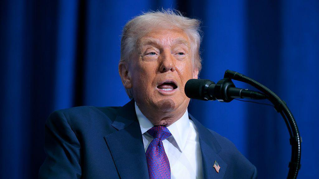 当地时间19日，特朗普主持所谓加沙“和平委员会”首次会议 图源：外媒