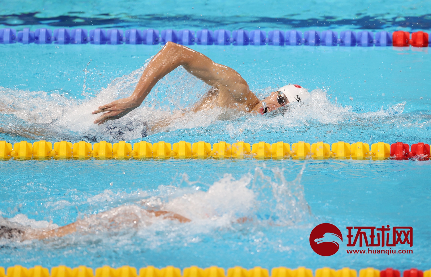 女子4×200米自由泳接力，中国组合夺冠_决赛