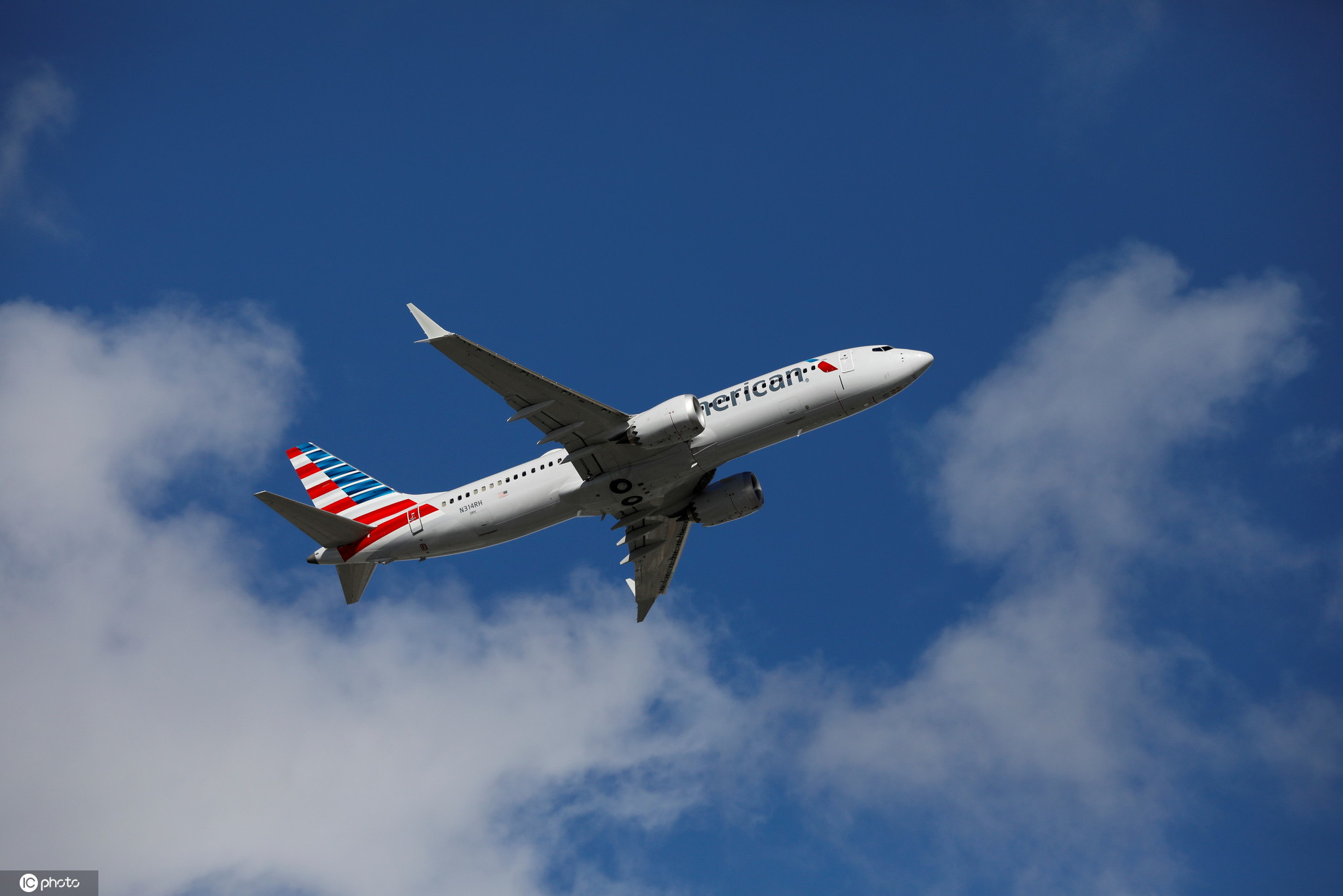 时隔近2年 波音737max在美国复飞