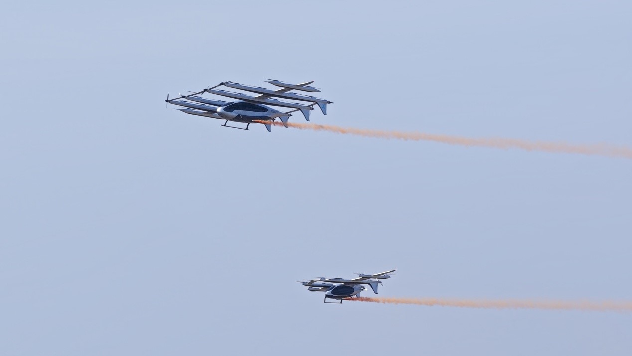 V5000天际龙飞行画面（图片由峰飞航空科技公司提供）