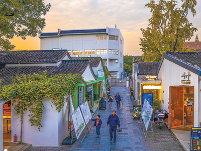 改造后的小西湖片区主入口.杨怡摄