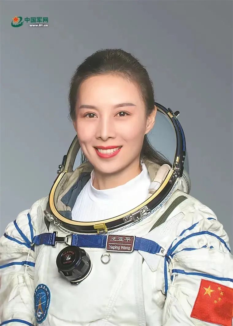 3岁萌娃看上了王亚平的航天员"帽衫",回应来了