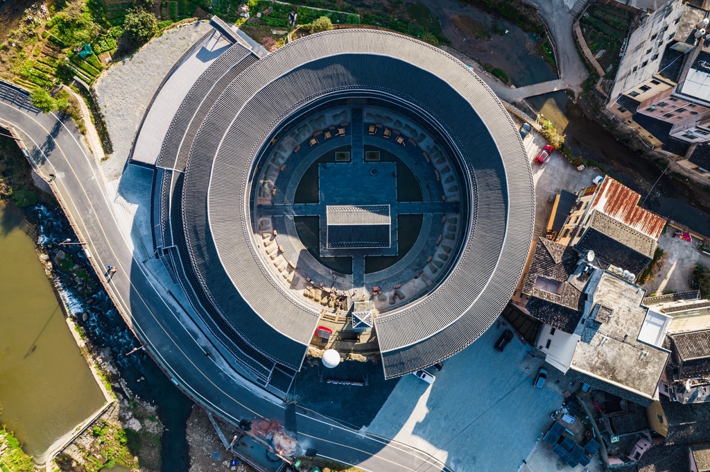 航拍福建龙岩永定土楼景区 世界非遗客家围屋