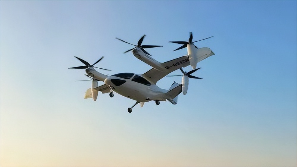 倾转旋翼载人电动飞机e20evtol完成首轮试飞