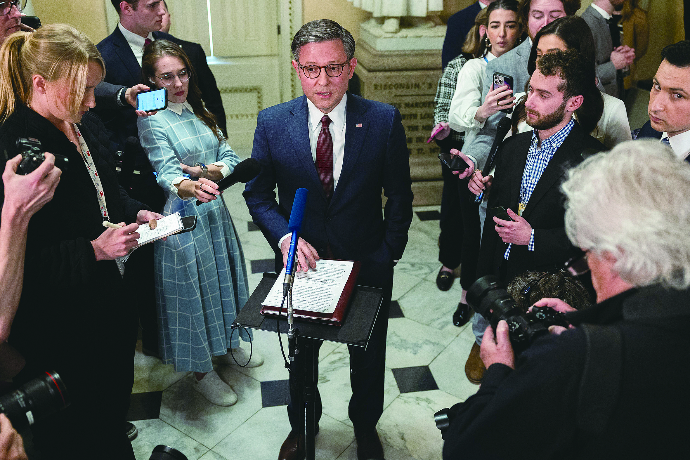 美国众议院通过950亿援外法案!乌以迅速"感谢",俄巴谴责"拱火"