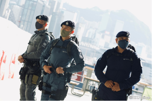 香港警察执勤装备图片