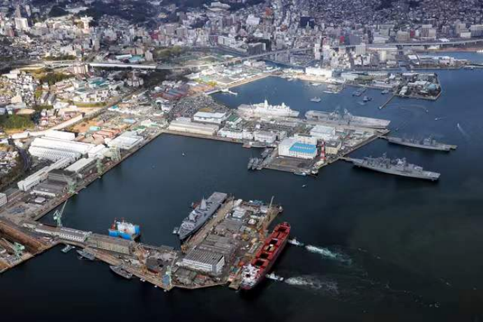 驻日美军佐世保基地单日报告16人确诊新冠含1例死亡病例