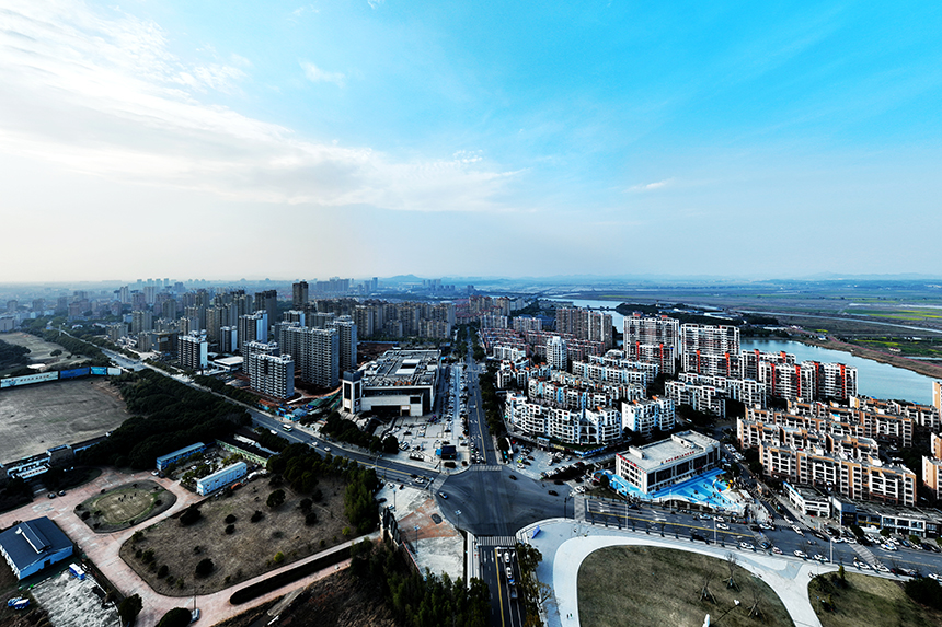 江西共青城:城乡春日美如画