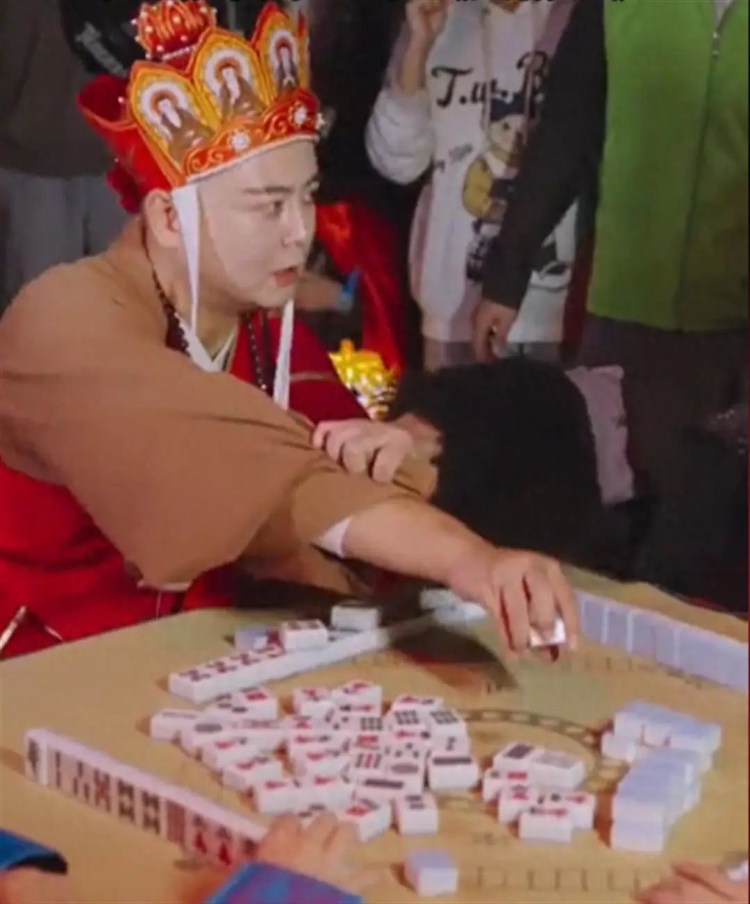 成都欢乐谷"唐僧"走红,本人回应:给自己演技打6分