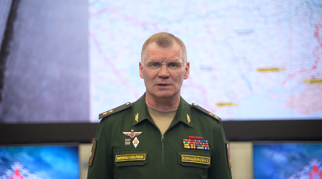 俄国防部发言人科纳申科夫5月29日通报俄对乌特别军事行动情况的画面。图源：塔斯社视频截图