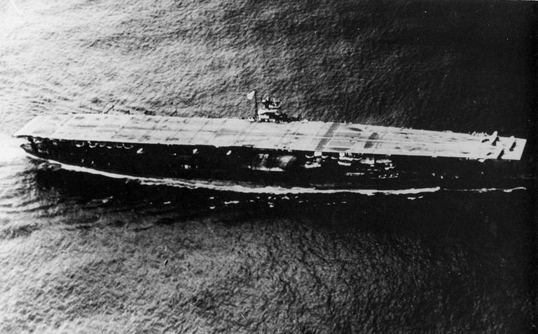 在中途岛海战中被击沉的日本海军赤城号航母